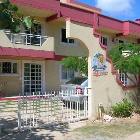 Departamentos Vale Encantado 邦比尼亚斯 外观 照片
